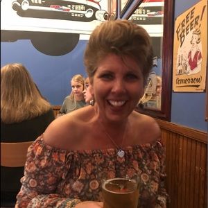 Meet your Posher, Connie